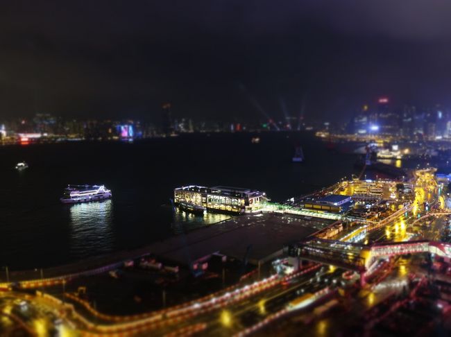 アメックスSPGの無料特典を消化すべく、香港へ。<br />ホテルステイに加えて香港のローカルな雰囲気も楽しんでみました。<br /><br />航空券、宿などの情報はこちら。<br />https://4travel.jp/travelogue/11481033