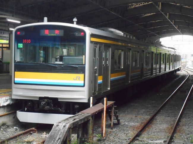 夕方の鶴見線に乗って国道駅付近を歩いて海芝浦支線と別れる浅野に向かいました。