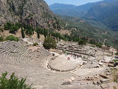 永遠ブルーの空　ギリシャ（８）　古代世界の中心　アポロン神託の地デルフィ