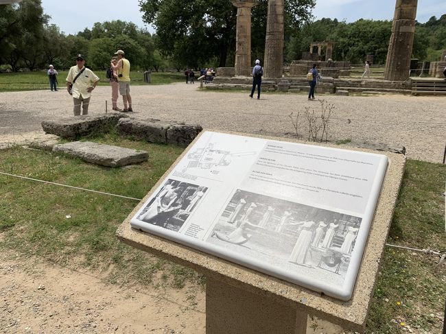 地中海クルーズ。<br />実はこれが2回目。<br />前回は、スペイン、フランス、イタリアなど西地中海を巡ったのですが、もっと東に行きたい！<br />気持ちが、膨らんで、、。<br />今回はベネチア、ギリシャなど、アドリア海やエーゲ海を巡るクルーズです。<br /><br />★寄港地<br />カタコロン<br /><br />★観光地<br />今回はオリンピア。<br />2020年は東京オリンピック。<br />その発祥の地に行けたこと。<br />聖火の採火する場所に立った時に、不思議な気持ちになりました。<br />