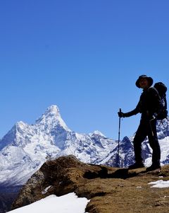 エベレスト街道274㌔巡礼の道を歩き登った記録　10.ナムチェ・バザール(3440ｍ)～クムジュン(3775m)山岳風景が広がる