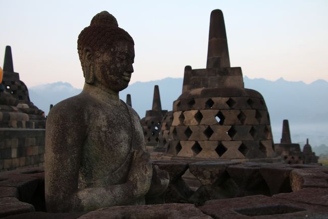 インドネシアの遺跡を訪ねる旅　ジャワ島・ボロブドゥール遺跡周辺編