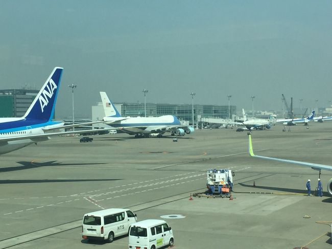 今年から部署が変わり、出張先が東北以北になったので、今日まで飛行機に乗る機会がなかった。<br />久しぶりの飛行機、久しぶりの博多。