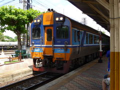 タイ国鉄「８列車」の旅 チェンマイからピサヌロークまで
