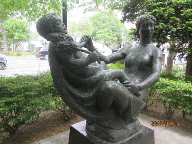 札幌の大通公園・西２丁目・花の母子像・他