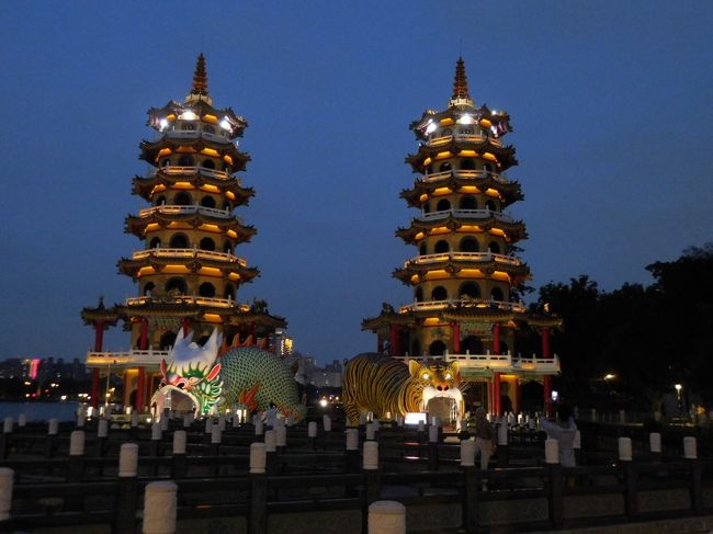 貯まったマイルで台湾旅行 台南観光 蓮池潭 高雄 台湾 の旅行記 ブログ By Kenさん フォートラベル 貯まったマイルで台湾旅行 台南観光 蓮池潭 高雄 台湾 の旅行記 ブログ By Kenさん フォートラベル