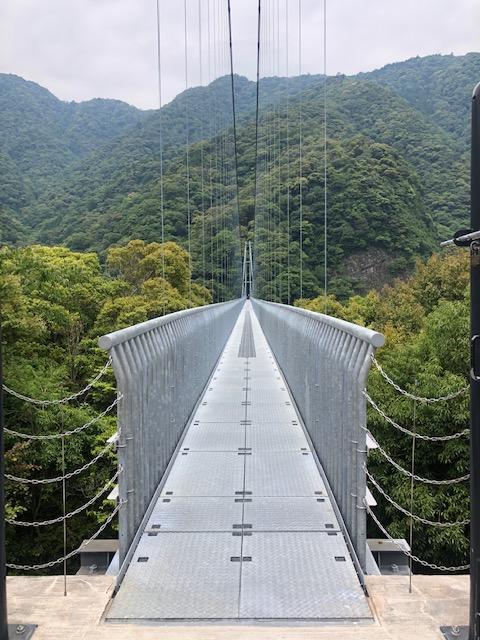 どうしても行きたい！と思うところがなかったので<br />どこかへマイルでJALに行先を決めてもらおう！！と思い立ち、<br />旅の2週間前に急遽、申込しました。<br /><br /><br />熊本・宮崎・札幌・秋田　の候補から選ばれた宮崎へ1泊2日の旅。<br /><br />１日目です。