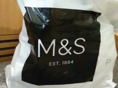 ★ロンドン１人旅☆(M&S)