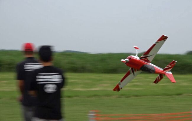 IMAC JAPAN 野田大会(大型ラジコン飛行機大会)<br />を見学、撮影してきました。<br /><br />IMACとはInternational Miniature Aerobatic Clubの略で<br />世界的に開催されているラジコン飛行機の大会。<br /><br />場所は千葉県野田市の利根川河川敷にある<br />野田スポーツ公園。<br /><br />とりあえずダイジェスト版(フリースタイル部門)<br />を動画でどうぞ。<br />https://www.youtube.com/watch?v=HtPAq574QOY&t=279s<br /><br /><br /><br />