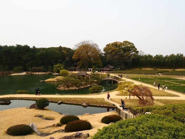 岡山城のあとは、日本三大庭園である後楽園。本日二回目の日本庭園を楽しんで帰ることにしましょう。<br /><br />2019/08/18投稿