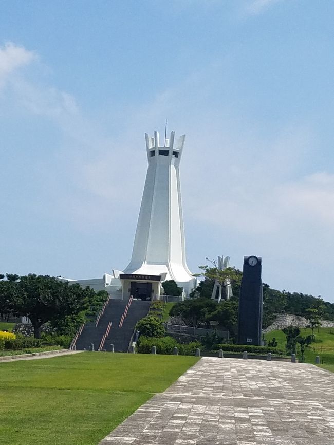 沖縄県では6月23日は、戦没者慰霊祭が行われます。<br />慰霊の日です。<br /><br />来週都合がつかず参加できないため、１週間早めに手を合わしました。