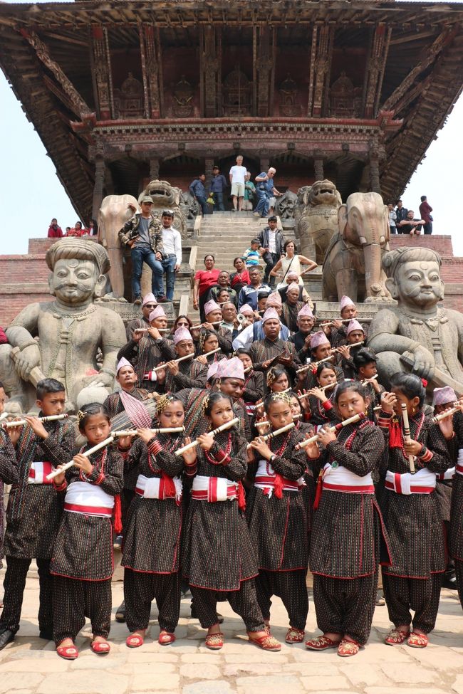 心に染み入る美しい国 23年ぶりのネパール旅（3）4月14日ネパールの元旦は、バクタプルが1年で一番華やぐ日です(^^♪
