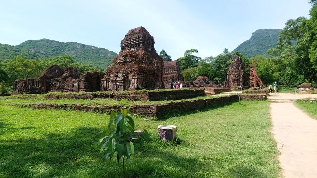 ホイアン、ダナン旅の3日目。4日間の旅行といっても深夜便帰国にて実質は本日が最終日。午前はミーソン遺跡、午後はタクシーにてダナンを廻りました。