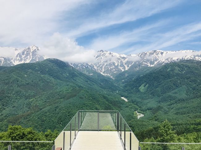 雪がまだ山頂に残っている大好きな北アルプスが見たくて、先週梅雨入りしましたが行って来ました(^^♪<br />3泊4日の日程で1日だけ雨に降られましたが、この時期にしては晴れに恵まれたと思います。<br /><br />娘と2人で行く長野旅行は3回目、そして車で行くのは2回目!<br />長距離の運転も交代で、眠くなったら窓全開にして、車に常備のタンバリン叩いて大声で歌う♪(人気のない山道だけですよ~窓全開で歌うのは)<br /><br />そんな親子のお気楽旅です( *´艸`)