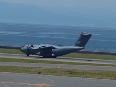 セントレアで初めて軍用機を見ました。外国の輸送機です。1機のみ。どこから来たのでしょうか。