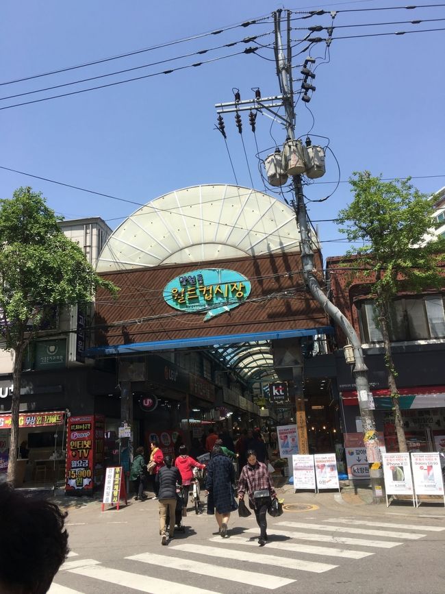 10連休ということで韓国~台湾周遊旅行しました<br />4/25~4/28 韓国<br />4/28~4/30 台湾<br /><br />4/25 関空→仁川 チェジュ航空<br />4/28 金浦→台北 tway航空<br />4/30 台北→関空 エアアジア<br /><br />ホテル<br />1~2日目 ドーミイン江南<br />3日目 マリーゴールドホテル<br />4~5日目 ホテルミッドタウンリチャードソン<br />