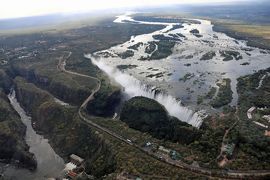 南部アフリカ紀行４日目午後、絶景ビクトリアの滝遊覧飛行とアフリカンバーベキュー