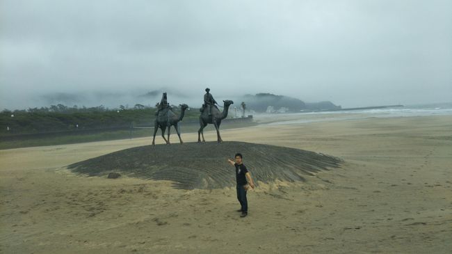 ☆昨年に引き続き、雨の中のドライヴ~開き直って雨中でも楽しめるぞ!編~<br /><br />次男が選んだ拘りの仏蘭西語(店の表記はLa petit meson?)だけどスペル違うわ!女性名詞だし?ちょっと安易なおもてなし。。。赤毛のアンの小説から抜け出た様な不思議ちゃんの世界観!!<br /><br />☆時間厳守らしく11時15分に到着しても門を開かぬ頑固さ!近所の外国式別荘風景を眺めながら雨の散策?<br /><br />☆時はまだ午後一時。。。お次は、雨でも予約できた「酒蔵見学と利き酒」をハシゴして。。。買ってしまった純米原酒&梅酒&夏限定冷酒”月の沙漠~<br />、<br />☆漸くホテルにチェックインして寛ぎタイム!<br /><br />☆雨の平日の特典!風呂を貸し切りにしなくても朝も夕も一人っきりだぞい!やっほー!