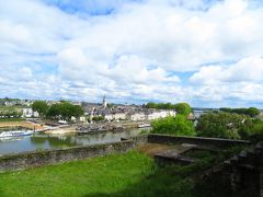 アンジェ城からメーヌ川♪向こう端が見えないヨハネの黙示録のタペストリー♪2019年５月 フランス ロワール地域他８泊１０日(個人旅行)８４