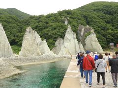 「大間のマグロ」に「仏ヶ浦」。青森の美食、美景を堪能する一人旅～