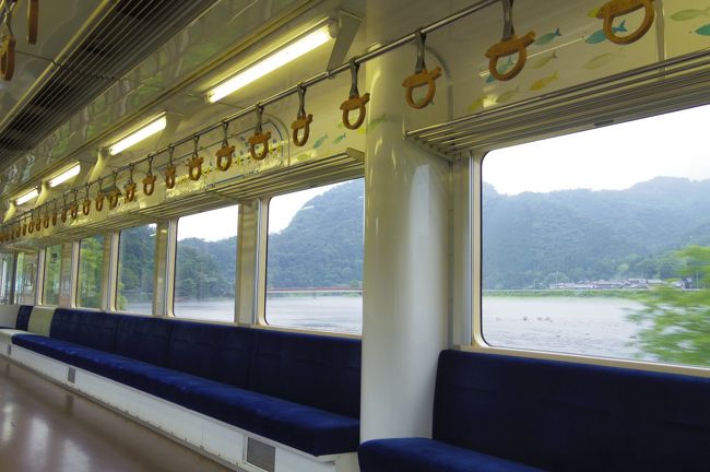 予定が変わって、明日から週末は暇になったが、梅雨だし令和初の台風まで近づいている状況。<br />とりあえず試しに明日からの週末の宿を調べたら、時期的な物か・天候のせいか・直前キャンセルでも出たのか、何か知らんが安いのがあったので、ワザワザ梅雨+台風という中を急遽、「そうだ**に行こう」というJR東海の宣伝みたいに、東海地方へ出かける事にしたのでした。<br /><br />主要な目的はフォローしてくれてる方々等の旅行記を読んで気になってた2点!<br />あとは結構行き当たりばったり。そもそも台風近づいてるのだから計画建ててもな~って感じで、<br />1日目は全く一度も時刻を調べないまま白紙の状態で、来た列車に次々乗っていくだけでした。<br /><br />駅の写真の旅行記になります。