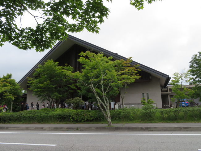 なんだか思い立って予約した軽井沢4泊<br />いったい何する?どこに行く?<br />まあ、行けば楽しいに決まっている。ということで、軽井沢での5日間です。<br />30年以上毎年何回行っても奥が深いぞ!!軽井沢<br /><br />1日目は午後からの出発なので移動のみ<br />2日目は大賀ホールでピアノリサイタル鑑賞<br />3日目は草津温泉までドライブ<br />4日目は善光寺参り<br />5日目は買い物して帰宅<br /><br />3日目と4日目は行ったことがないから行ってみたいとオットのリクエスト<br />