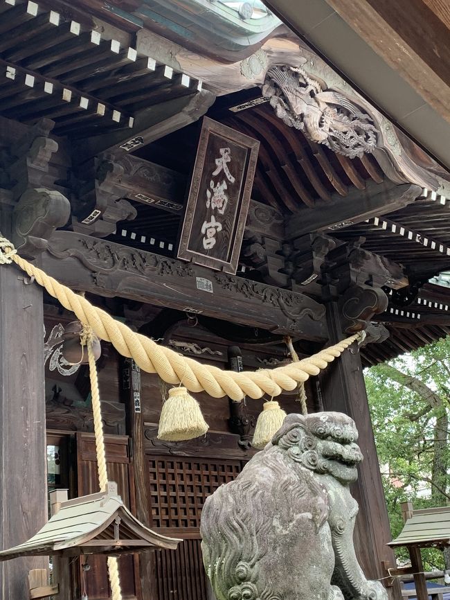 毎日どんよりとした梅雨空ですが、<br />今日は曇りながらも、雨が降っていないので<br />久しぶりに桐生の骨董市へ出かけて来ました！<br />骨董市は毎月第1土曜日の朝から開催されています。<br />雨の時はお休みの様です。<br /><br />ただ私達、骨董は全くの初心者なのです。<br />今日はお勉強方々ブラブラしてみました。<br /><br />ちなみに、篠原涼子さんの故郷だそうです！<br />