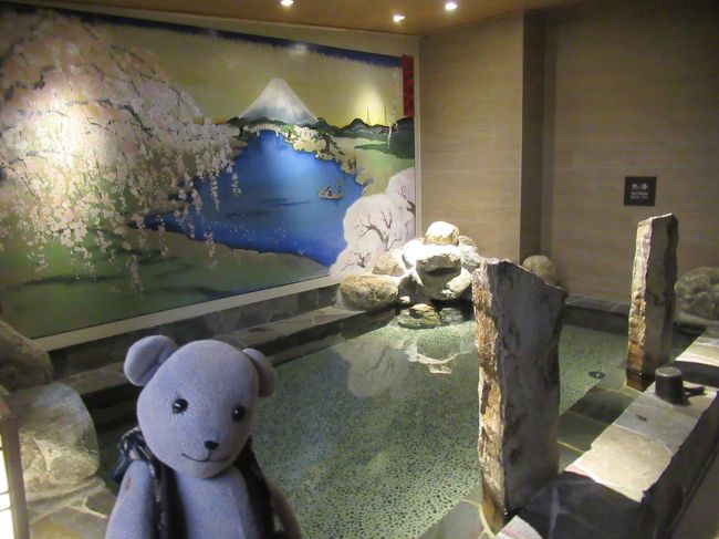ドーミーイン秋葉原から、本日のお宿はドーミーイン後楽園。<br />前の年にグローバルキャビン水道橋に泊りついでに歩いて後楽園の工事現場を見に行ったものの、結局旅行記は下書きのまま。<br />日の目は見られそうにありません(汗)<br /><br />事前に秋葉原と後楽園に見学お願いメールを送ったら、後から送った後楽園の方から先に快諾の連絡がありました。<br />見てない可能性のあった秋葉原の方にも連絡入れていただいて、行く前からお世話になったのでした。<br />で、行ってみたら、迅速な対応がなんとなく納得できたのでした。