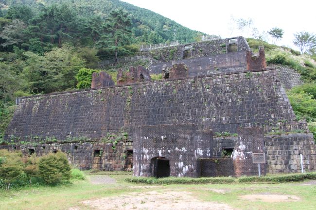 以前、四国旅行をした際、その４県のうち日程上どうしても愛媛県だけ行けなかった。四国を一気にまわるには広すぎるということがわかった前回の旅でした。というわけで、今回心残りだった愛媛に行く事にしたのだが、それにしてもやっぱり遠いよ。富山からは７００キロもあるしー。<br />