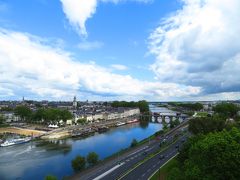 アンジェ城の城壁から見たメーヌ川とアンジェの街は輝いていた♪お菓子のお城か2019年５月 フランス ロワール地域他８泊１０日(個人旅行)８９