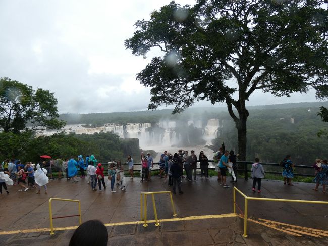 ブラジル イグアスの滝へ(To Cataratas do Iguacu, Brasil)