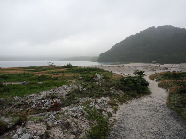 下北半島半周ドライブを終えて、やってきたのは恐山。日本三大霊山の一つに立ち寄ったらもう帰る時間。下北半島から青森空港へと向かいましょう。<br /><br />2019/11/21投稿