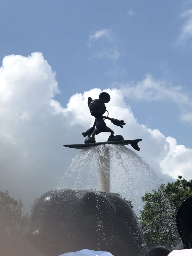 いつも街歩きばかりだったので、ディズニーランドへ行くという気持ちが全くなかった私。<br />よくよく考えてみると、marvelのアトラクションがあるじゃない!<br />アイアンマンに会えちゃうし、アントマンの新しいアトラクションができたというし。<br />そんな訳で行ってきました。