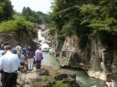 初日は厳美渓と八幡平