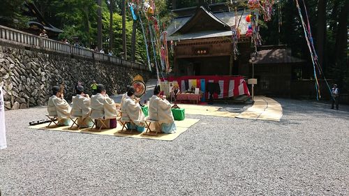 三 峯 神社 サンダル