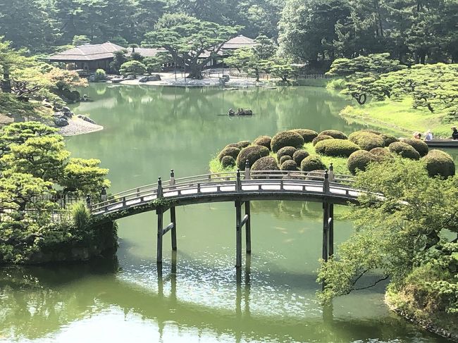 【行程】<br /><br />1日目…東京発。サンライズ瀬戸で高松へ。<br />2日目…高松着。高松観光。<br />3日目…高速バスで松山へ移動。<br />4日目…高速バスで高知へ移動。<br />5日目…桂浜を観光。鉄道で徳島へ移動。<br />6日目…渦潮見物。鉄道で高松へ移動。サンライズ瀬戸で東京へ。<br />7日目…東京着。<br />