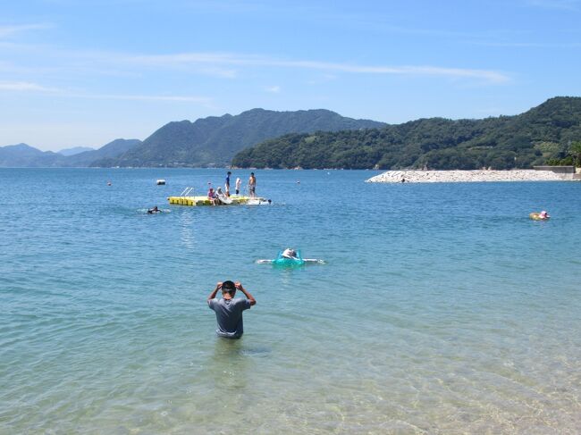 3年続けて海水浴は山口方面に行っていたので、<br />今年はあえて逆方面へ!<br />しまなみ海道の島で泳いで今治。