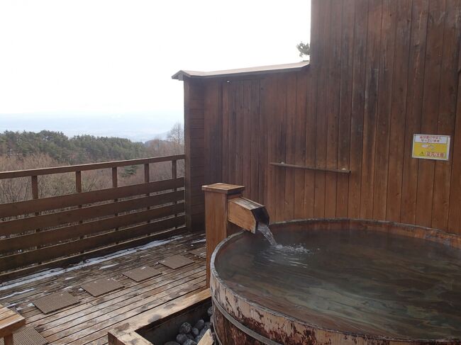 ケーブルカーで行く露天風呂、雲之助がある温泉宿菱野温泉常盤館へ。<br />小諸の北側、高峰高原へ行く途中の山の中にある温泉宿です。