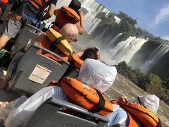 イグアスの滝アルゼンチン側散策、ボートツアーの想い出