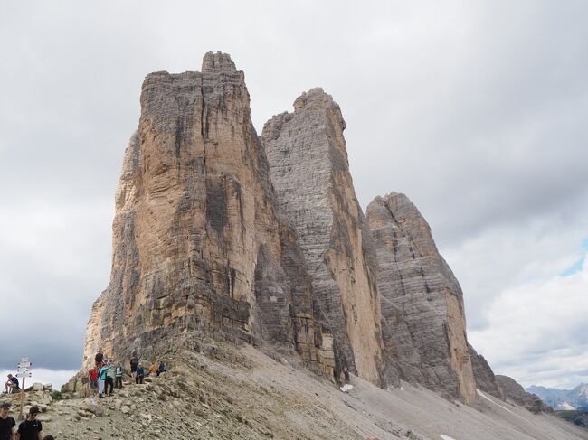 ２０１９　絶景！北イタリア　初ドロミテハイキング　バスの旅♪⑩トレチーメ1周ハイキング