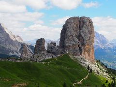 ２０１９　絶景！北イタリア　初ドロミテハイキング　バスの旅♪⑬チンクエトッリハイキング