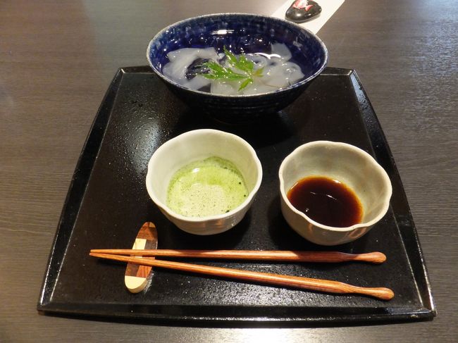 三連休の最終日、ひがし茶屋街を散策。<br />ひがし茶屋街は三連休の影響もあり激混み状態、気温がどんどん上がっていきました。<br /><br />引き続き長町武家屋敷跡近くの甘味処 「金花糖」へ。<br /><br />長町武家屋敷跡界隈は正午くらいには気温もかなり上昇し観光客でかなりの賑わい。<br /><br /><br /><br /><br /><br />金沢へ・・・・・