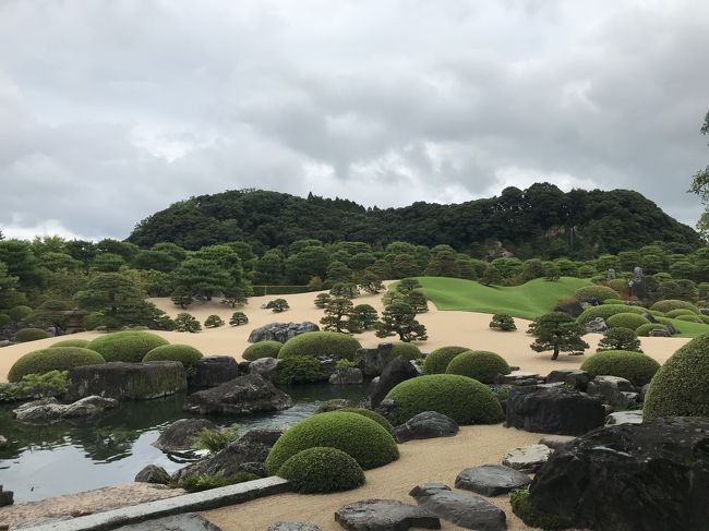 出雲大社参拝後、お天気があまり良くなかったので、<br />日御碕灯台や稲佐の浜への観光を断念し<br />足立美術館へ行って来ました。