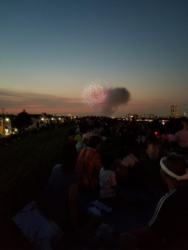 毎年8月第一日曜日に江戸川で行われている花火大会です。<br /><br />見学場所の情報を記載しています。<br />