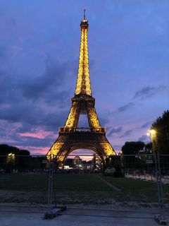 パリ母娘旅行 カフェドラペ エッフェル塔 パリ フランス の旅行記 ブログ By ちぽさん フォートラベル