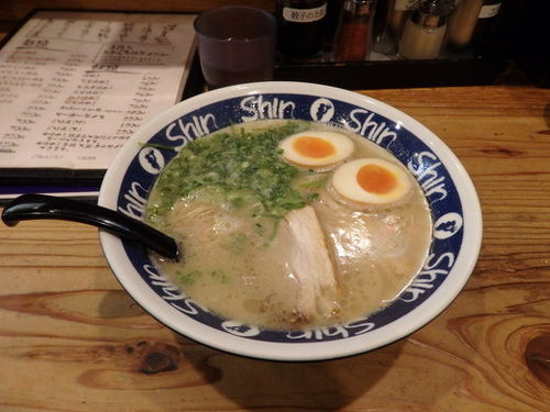 福岡コンサート旅行 ② [1日目] (ShinShinのラーメン、西鉄で