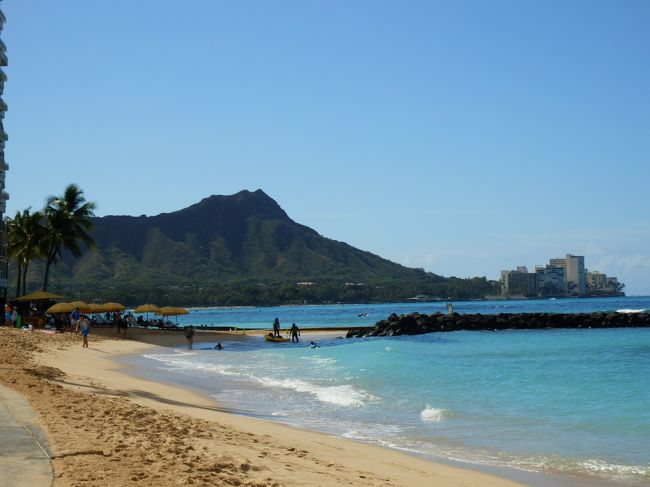 子供の夏休みに合わせてハワイへ行ってきました。<br />難しいお年頃の高校生、家族での旅行もそろそろ終わりかな？<br />前半はハワイ島、後半はオアフ島です。