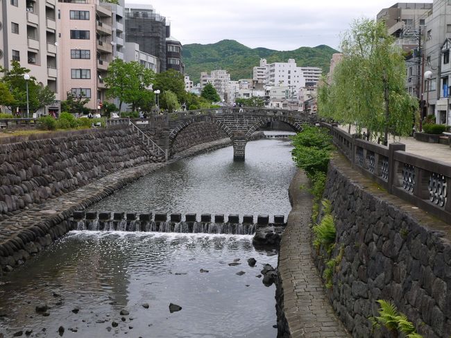 九州に初上陸、福岡~佐賀~長崎をレンタカーで回ってきました。<br />最終日、空港に行く前に出島と眼鏡橋に行きます。