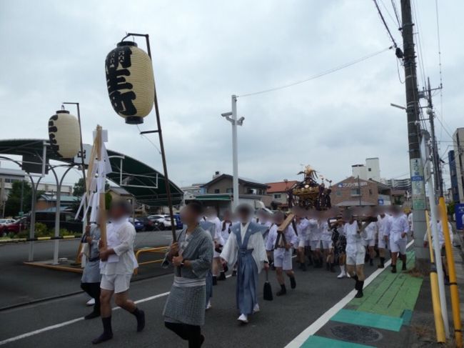 埼玉・熊谷のうちわ祭の初日にちょうど現地を訪れたので、祭りの雰囲気を味わい、神輿巡幸を見てきました。<br />山車が集結する様子はよく見ますが、神輿をしっかり見るのも趣があってよかったです。