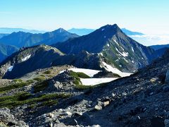 池山吊尾根より白峰二山 / 北岳デカ